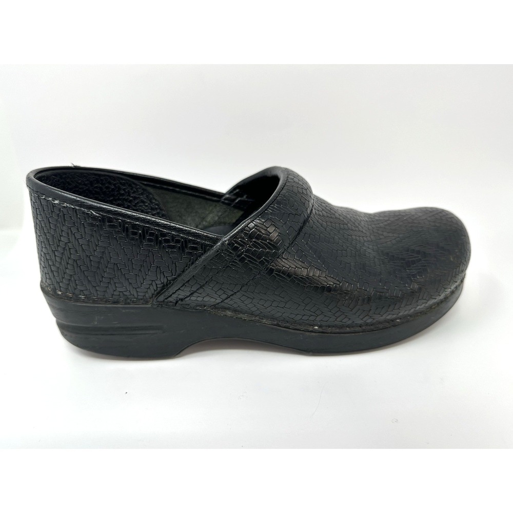 Dansko Herringbone Clogs Sz 41 1US 10.5-11 Embossed Black Leather 806100202